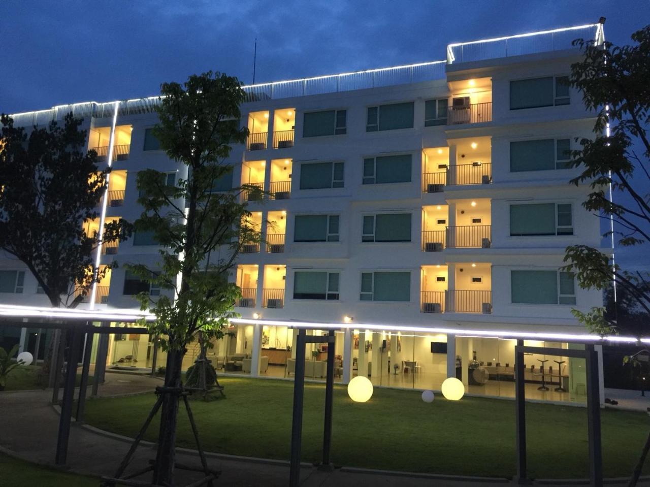 The White Garden Premier Saraburi Hotel Ban Dao Ruang  Exterior foto